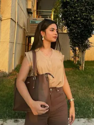 Alia Sharma 25 Years Old Slim Escort